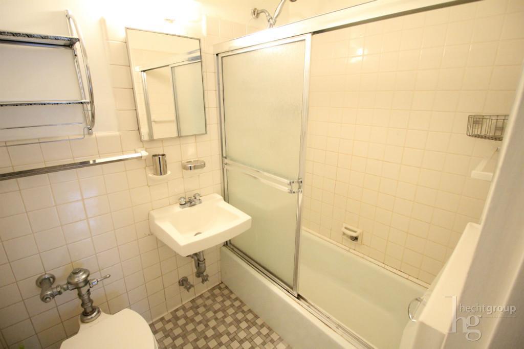 571 2nd Avenue, Unit 2A Manhattan, NY 10016 - Photo 5 of 5