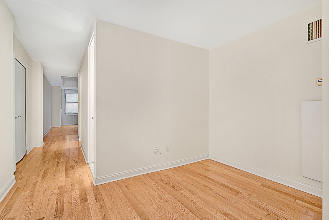 88 Greenwich Street, Unit 314 Manhattan, NY 10006 - Photo 4 of 6