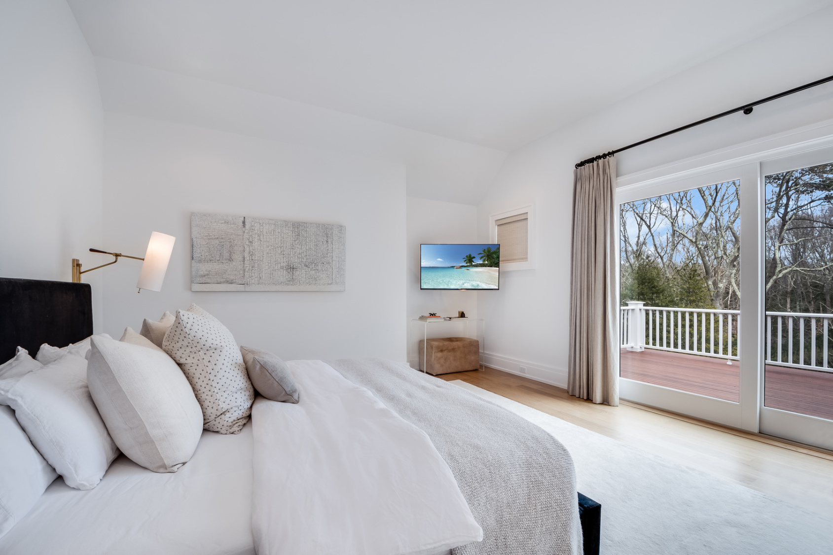 190 Hands Creek Road East Hampton, NY 11937 - Photo 11 of 20