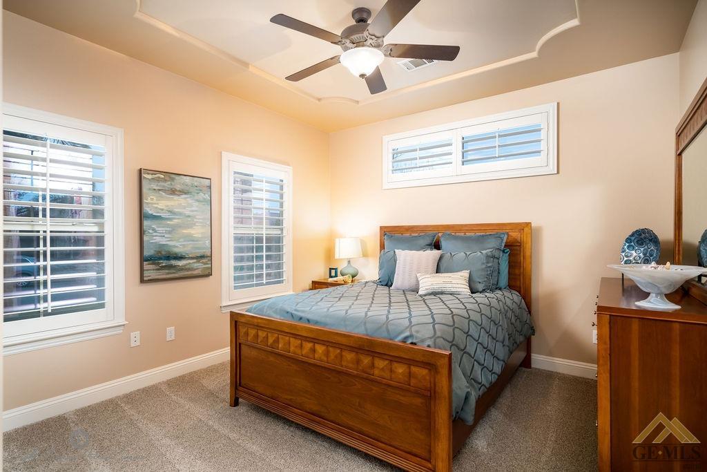 12307 Trinity River Drive Bakersfield, CA 93312 - Photo 27 of 40