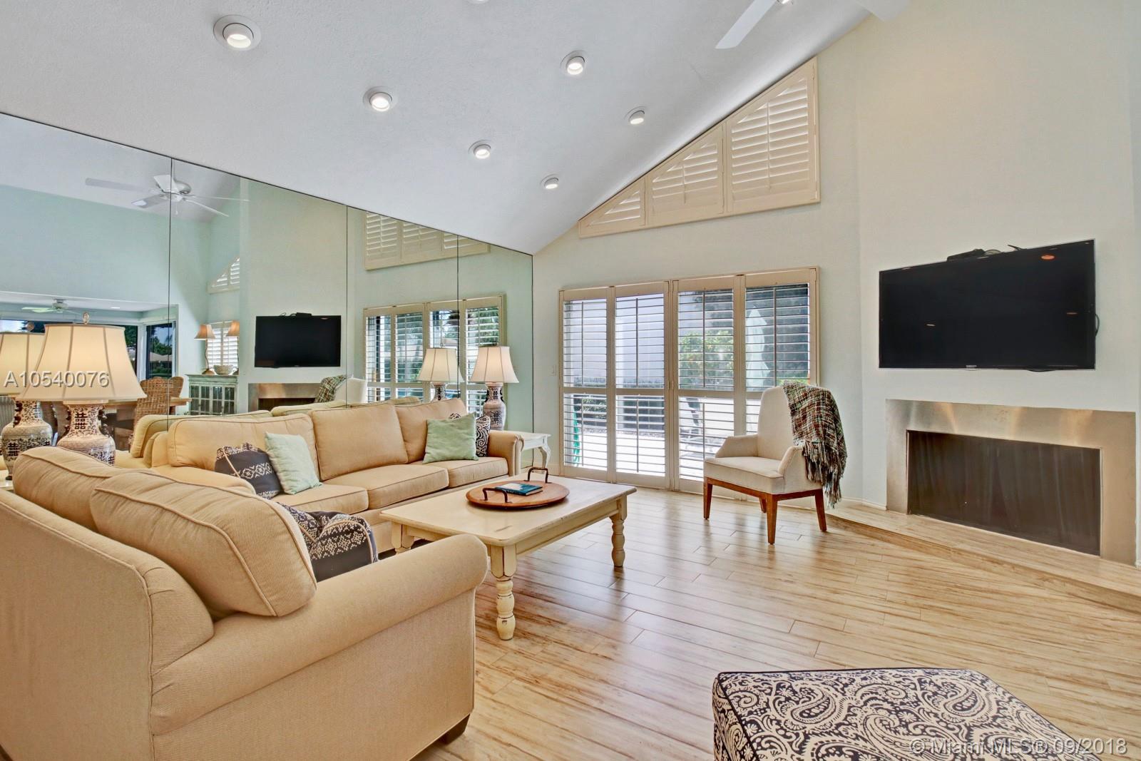 17040 Traverse Circle Jupiter, FL 33477 - Photo 5 of 39