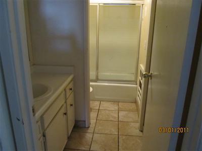 5000 Nordic Drive, Unit 4 Bakersfield, CA 93309 - Photo 2 of 9