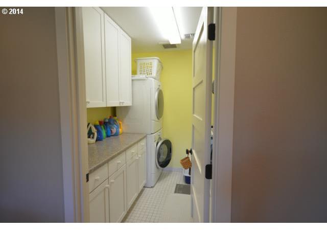 645 Northwest Country View Road White Salmon, WA 98672 - Photo 13 of 16 Gallery Image 13