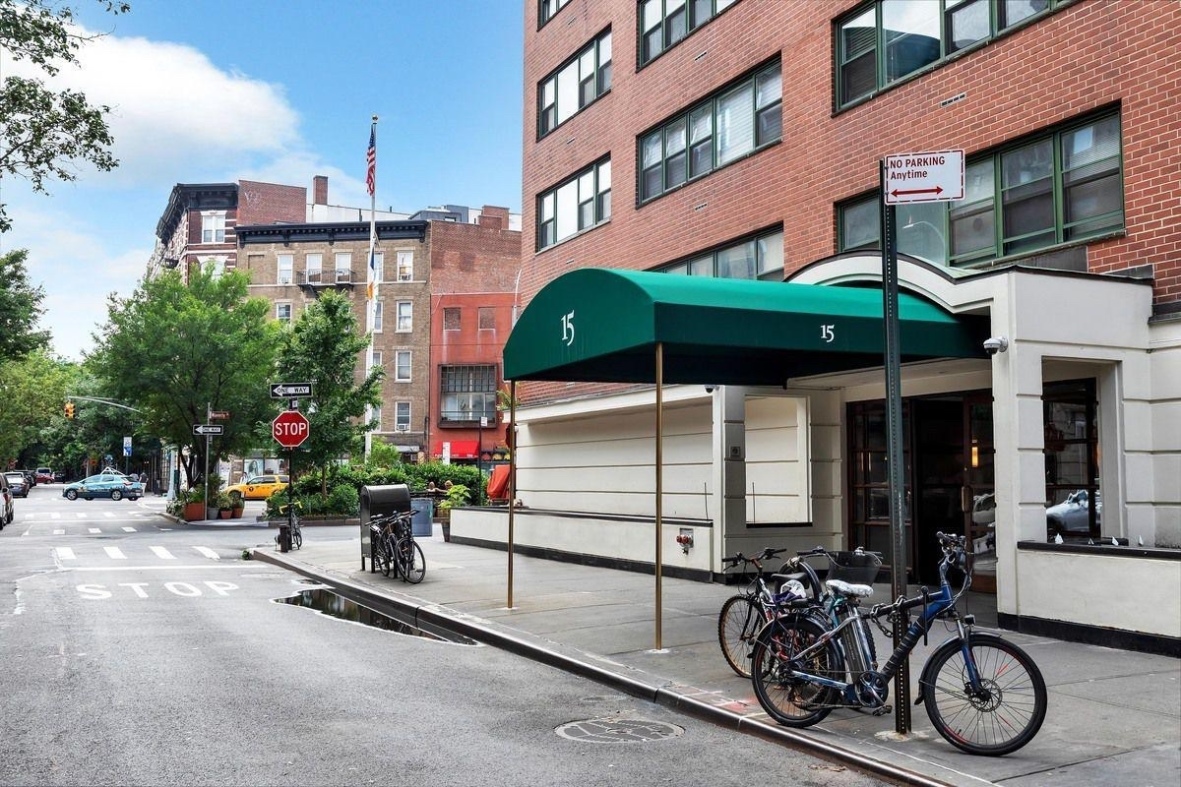 15 Charles Street, Unit 10F Manhattan, NY 10014 - Photo 7 of 8