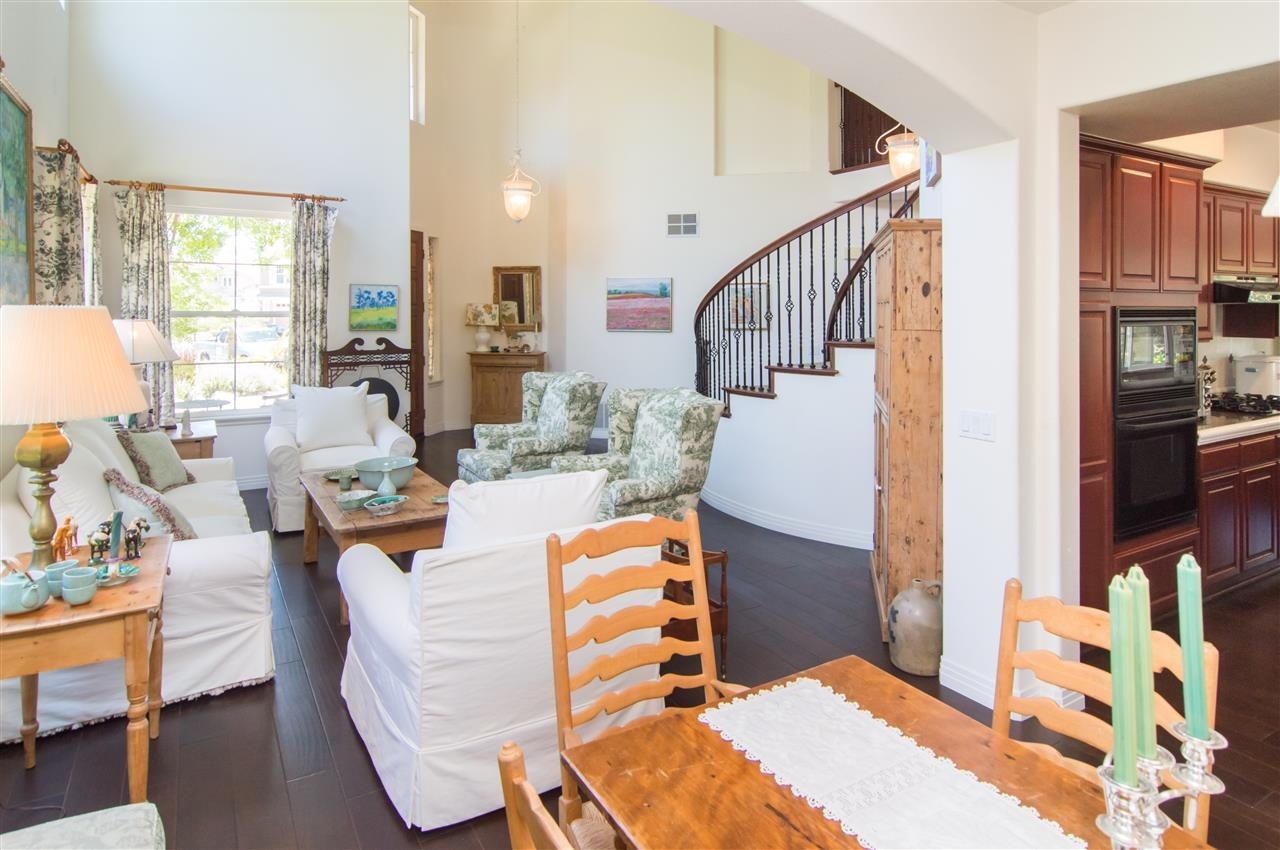 990 Turnstone Road Carlsbad, CA 92011 - Photo 3 of 18
