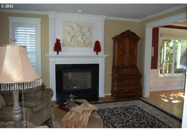 6318 Southwest Flower Street Portland, OR 97221 - Photo 10 of 16 Gallery Image 10