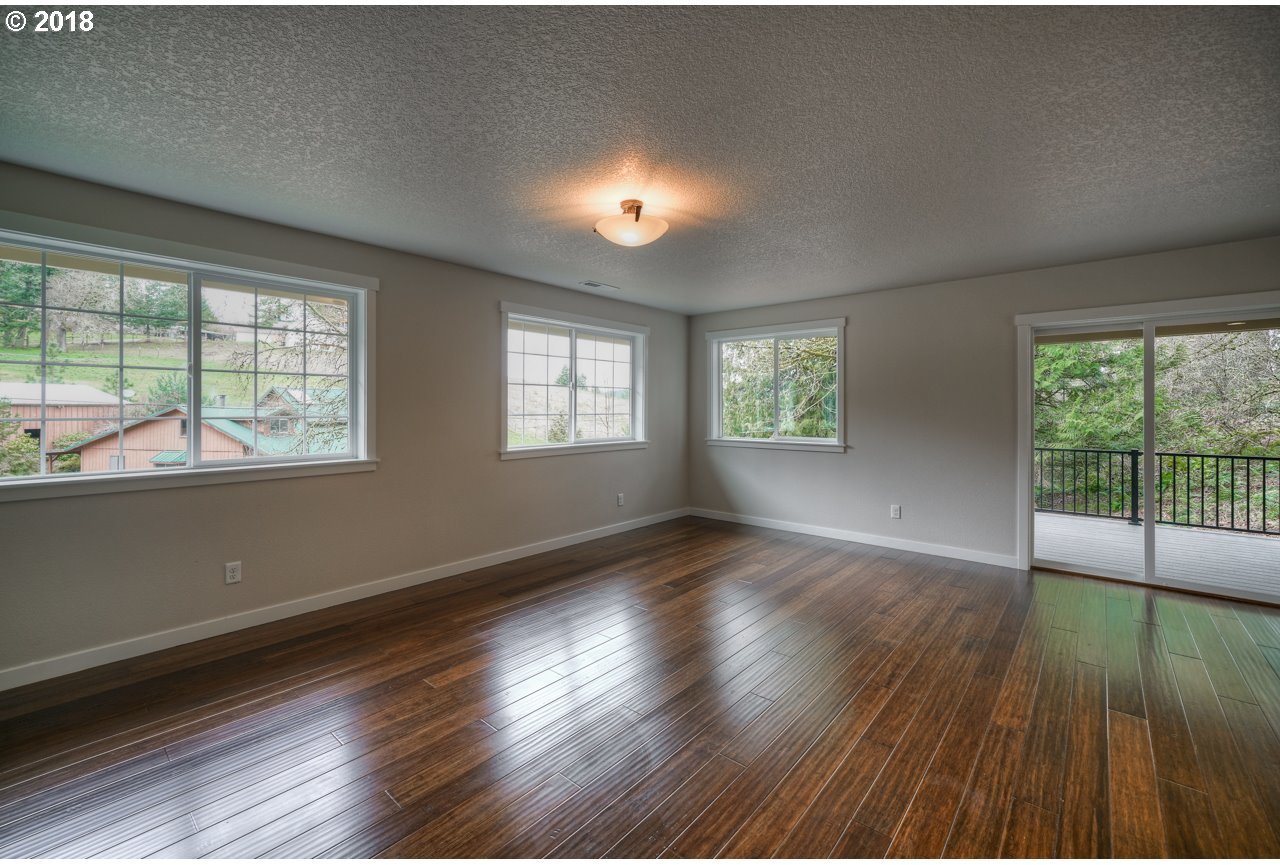 29364 South Marshall Road Mulino, OR 97042 - Photo 4 of 27 Gallery Image 4