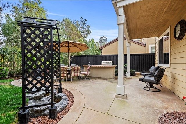 $1,000,000 | 8 St Giles Court, Ladera Ranch, CA 92694