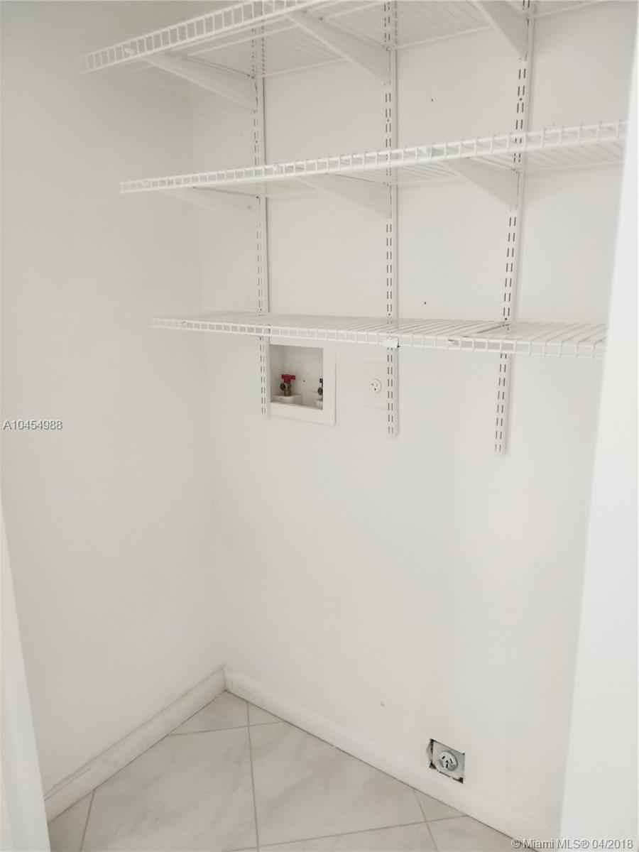 5370 Redwood Road Plantation, FL 33317 - Photo 32 of 45 Gallery Image 32