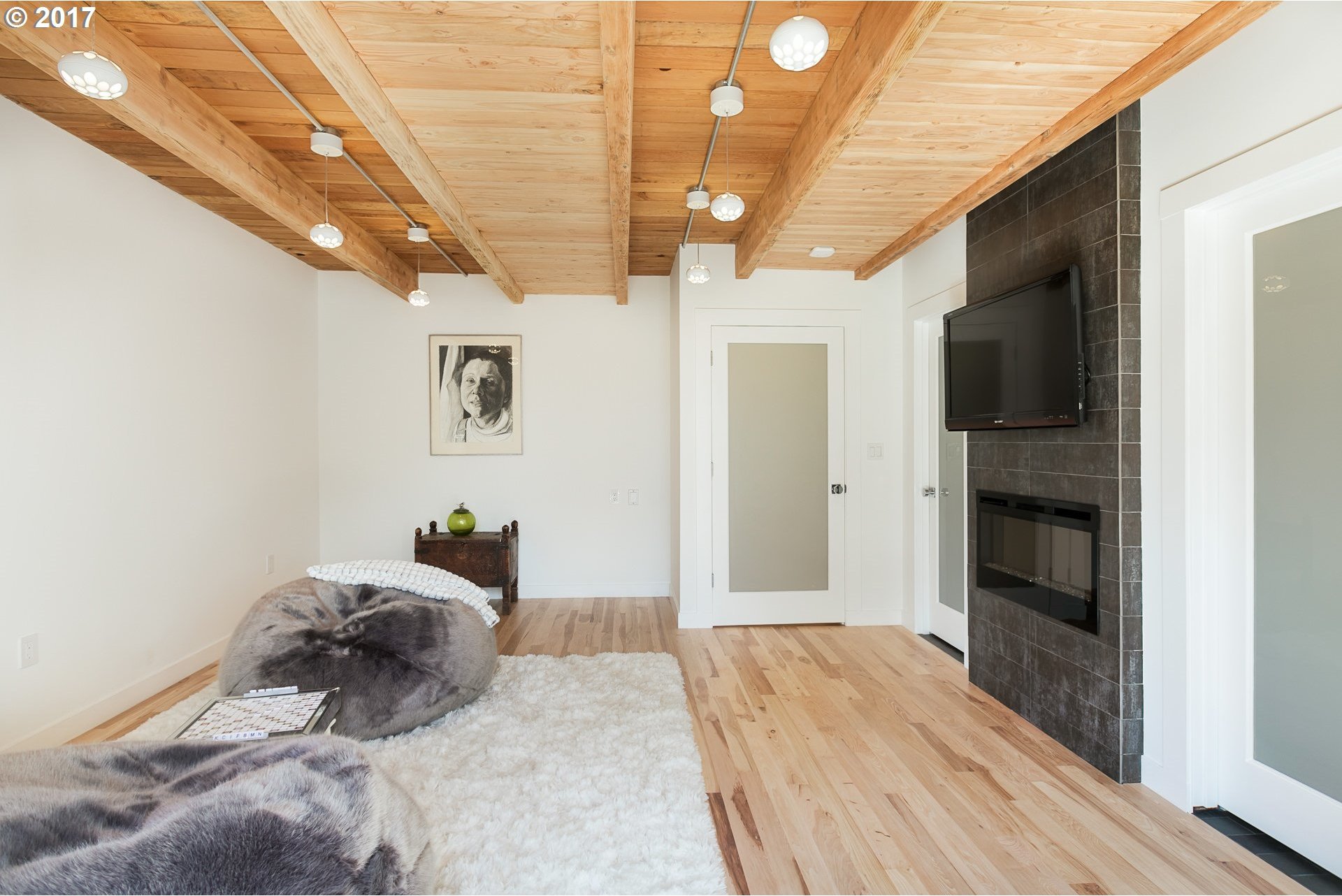 1315 Southwest Rivington Drive Portland, OR 97201 - Photo 16 of 28 Gallery Image 16