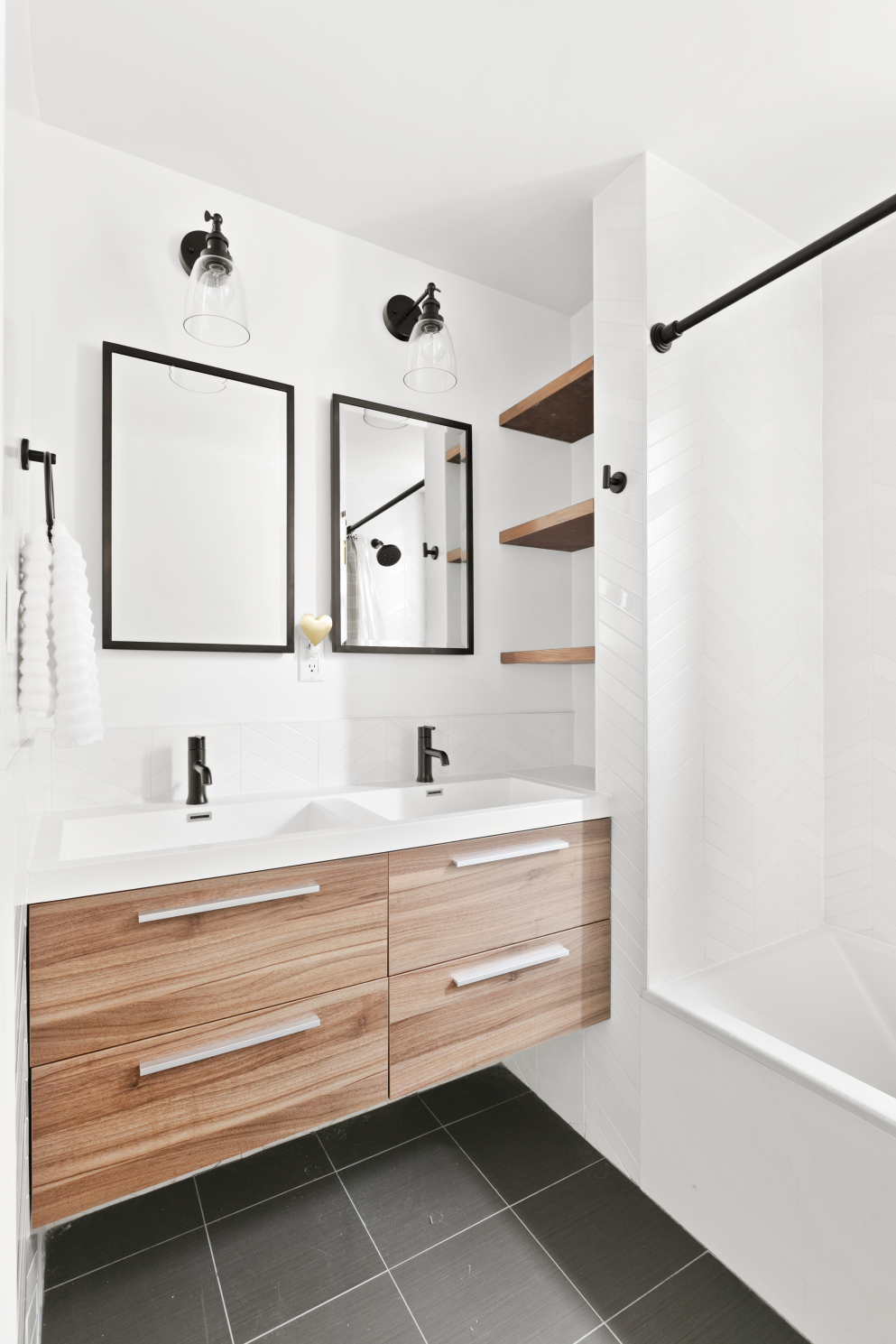 30 East 9th Street, Unit 3BB Manhattan, NY 10003 - Photo 4 of 8