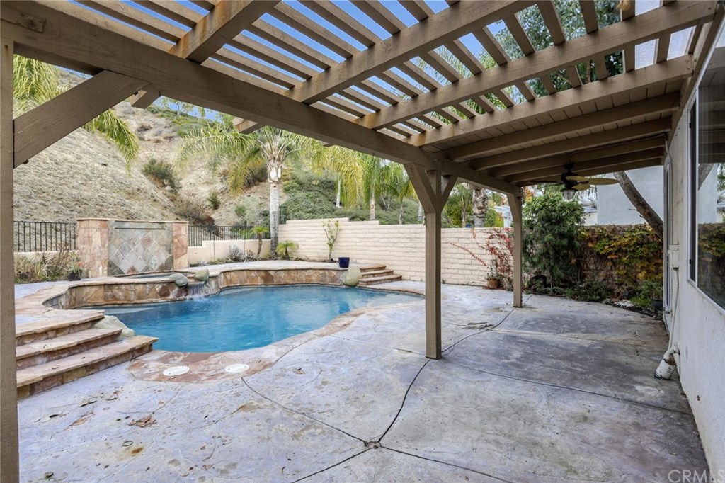 25731 Hammet Circle Stevenson Ranch, CA 91381 - Photo 34 of 36