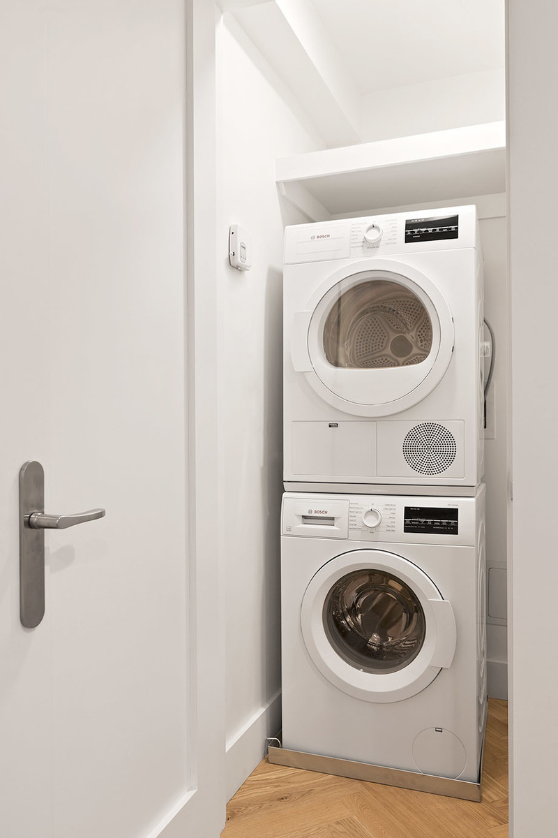 301 East 21st Street, Unit 9N Manhattan, NY 10010 - Photo 5 of 10