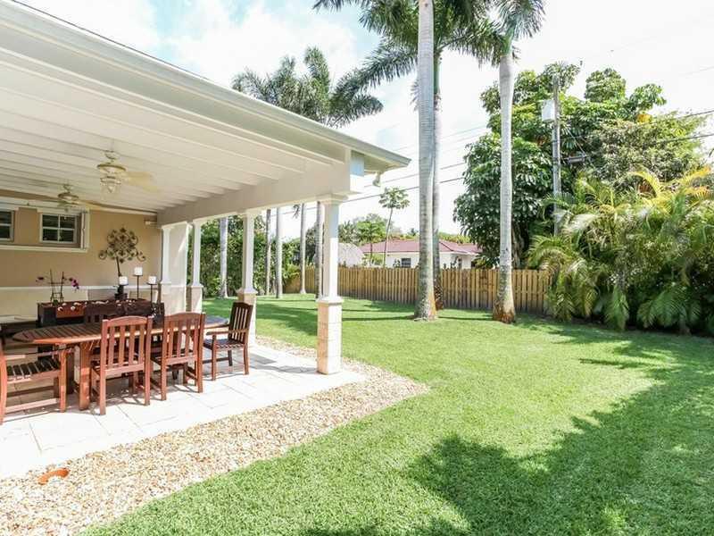 5774 Southwest 76th Terrace South Miami, FL 33143 - Photo 27 of 35
