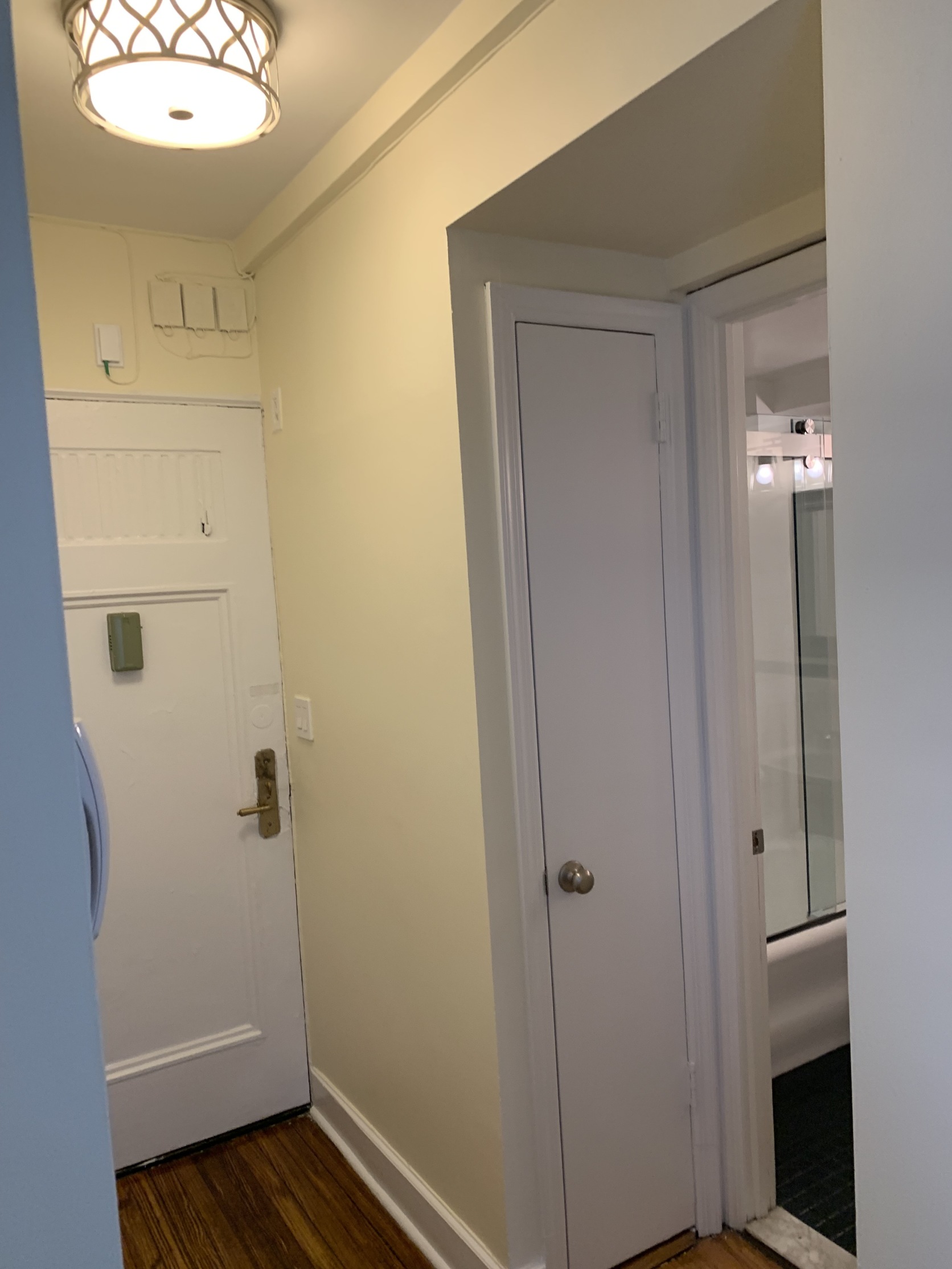 25 Tudor City Place, Unit 301 Manhattan, NY 10017 - Photo 5 of 7