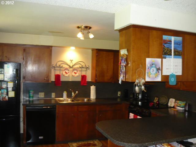11878 Jones Road Northeast Woodburn, OR 97071 - Photo 3 of 14 Gallery Image 3