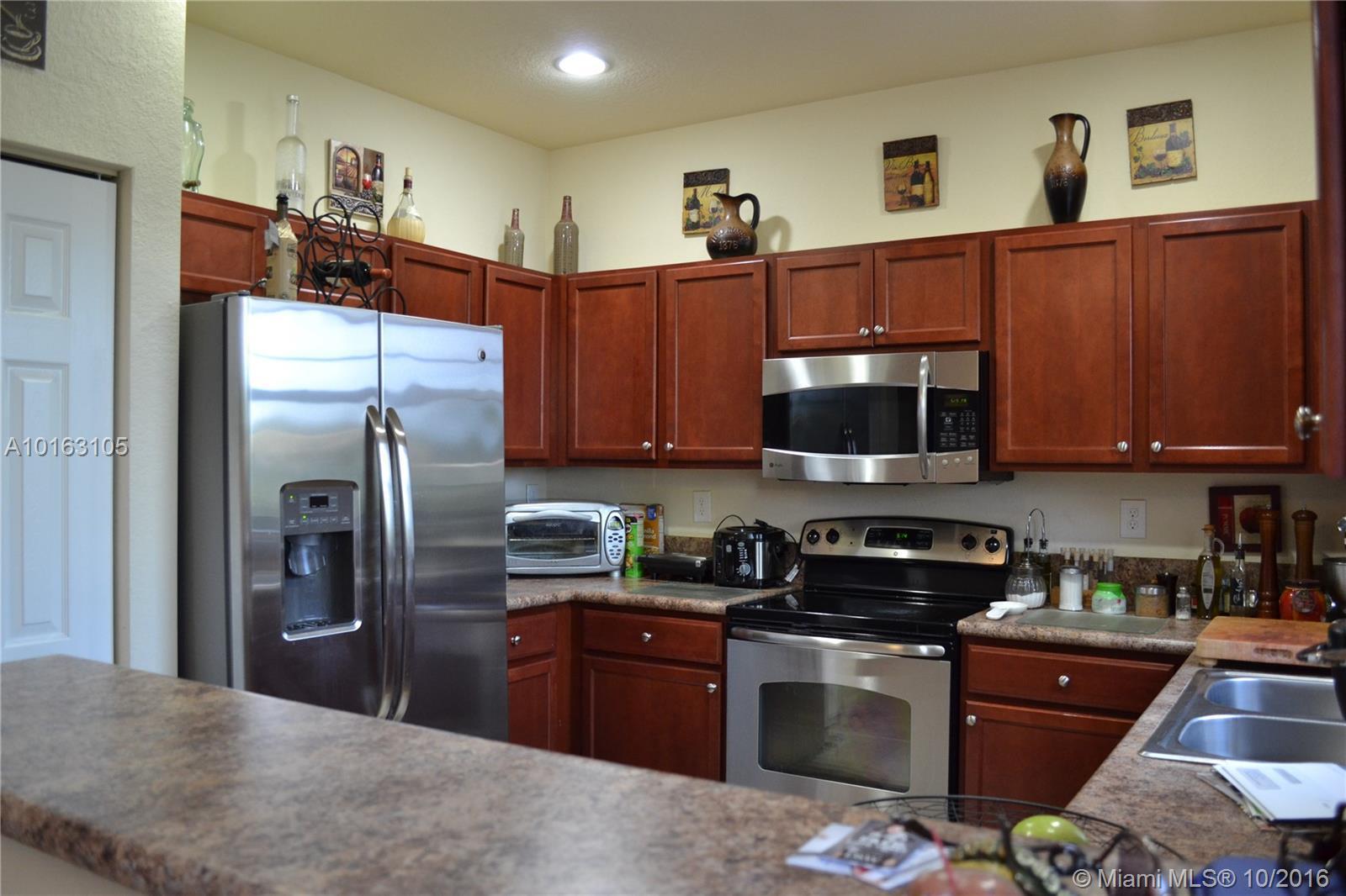 16357 Southwest 71st Terrace, Unit 16357 Miami, FL 33193 - Photo 2 of 31