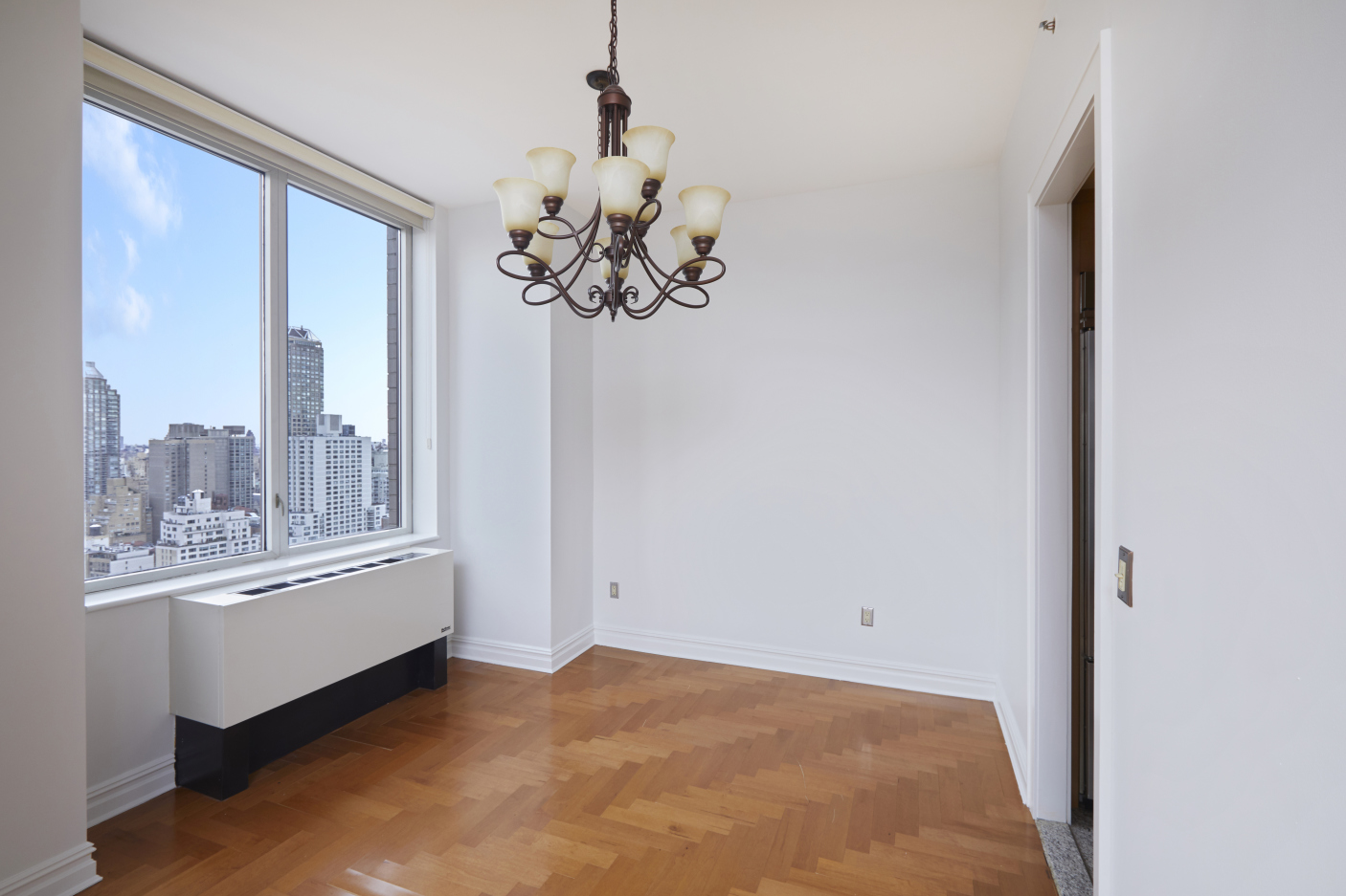 401 East 60th Street, Unit 31B Manhattan, NY 10022 - Photo 2 of 9