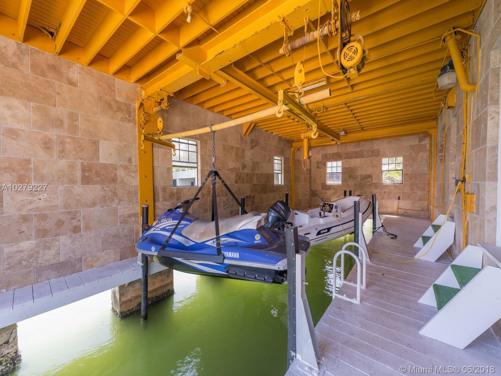 5011 Pine Tree Drive Miami Beach, FL 33140 - Photo 12 of 40