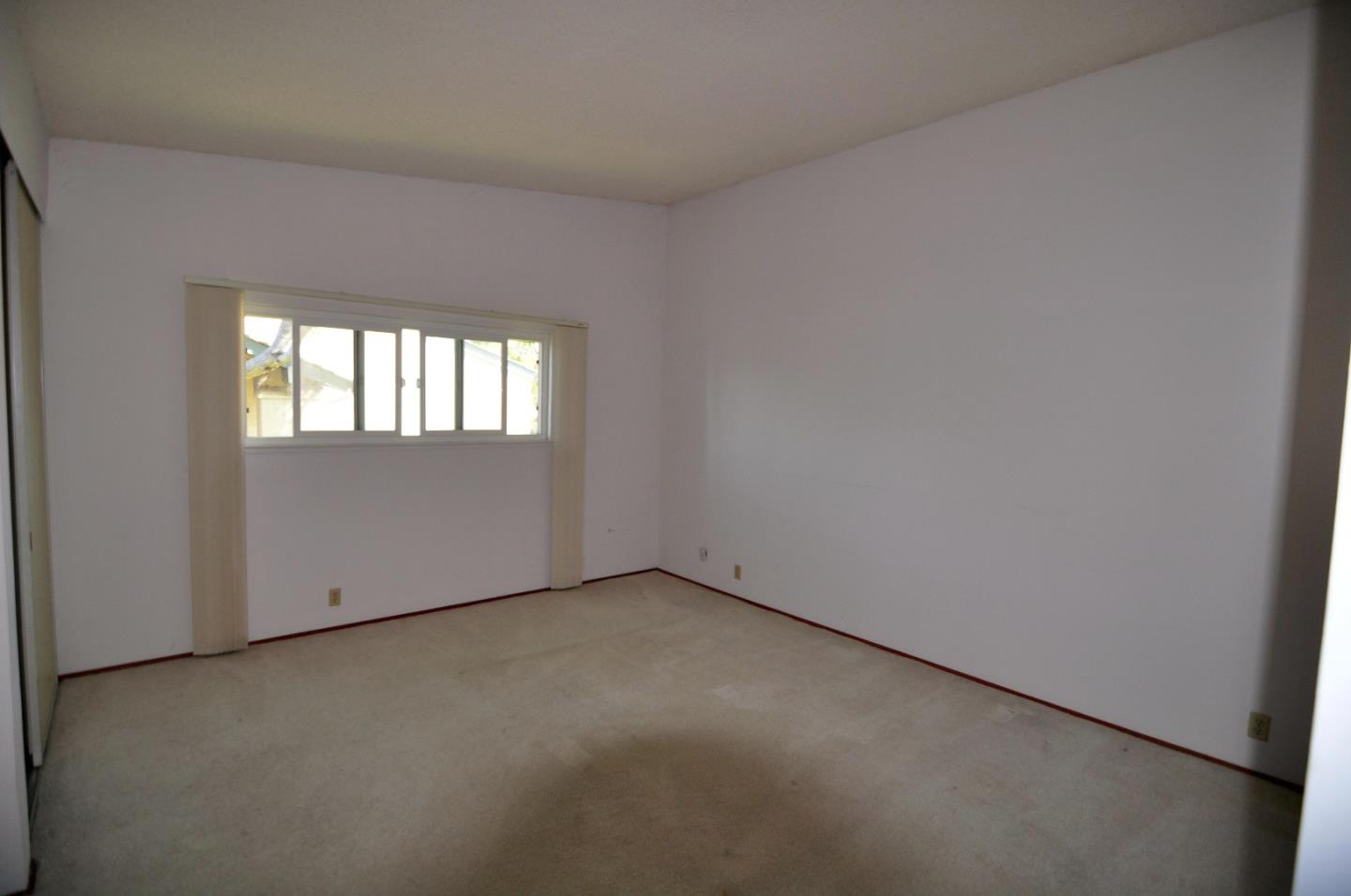 138 Beach Park Boulevard Foster City, CA 94404 - Photo 6 of 10