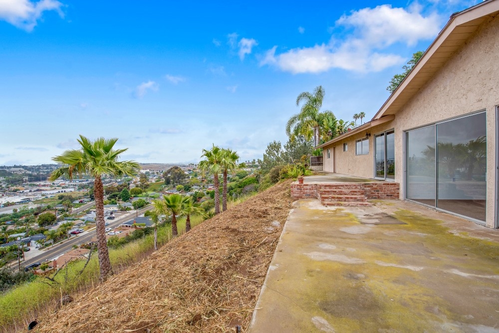 1306 Avocado Road Oceanside, CA 92054 - Photo 23 of 25 Gallery Image 23