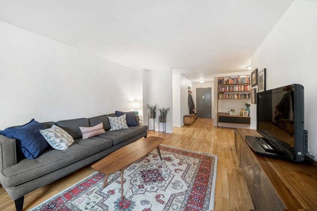 $775,000 | 122 Ashland Place, Unit 10L | Downtown Brooklyn