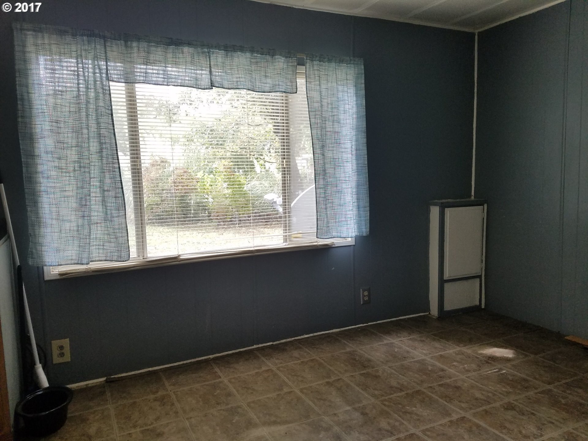 582 Glengary Loop Road Roseburg, OR 97470 - Photo 6 of 27 Gallery Image 6