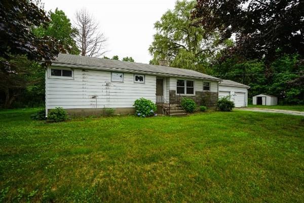 109 Clinton Road Sterling, MA 01564 - Photo 2 of 30 Gallery Image 2