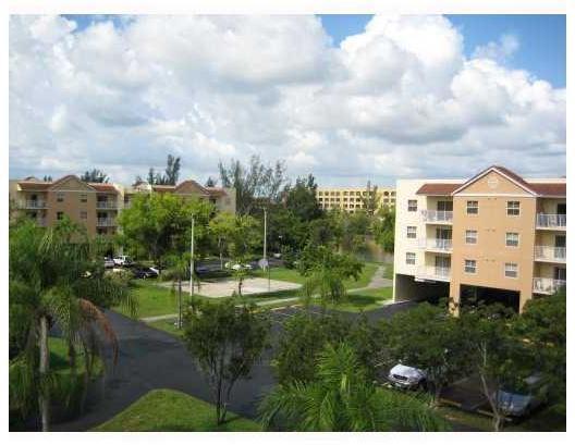 8200 Southwest 210th Street, Unit 320 Cutler Bay, FL 33189 - Photo 24 of 32