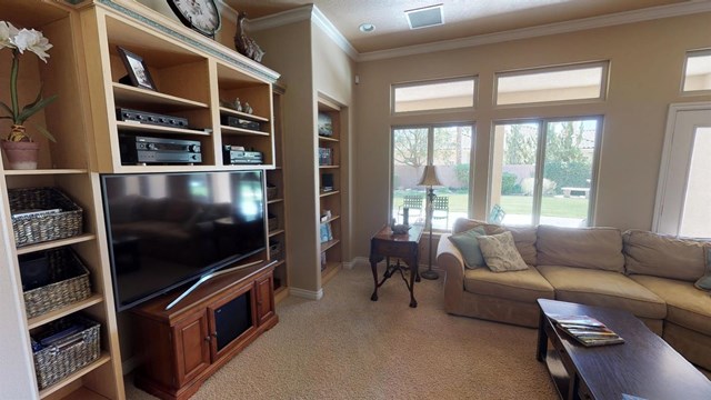 19177 Kanbridge Street Apple Valley, CA 92308 - Photo 10 of 60