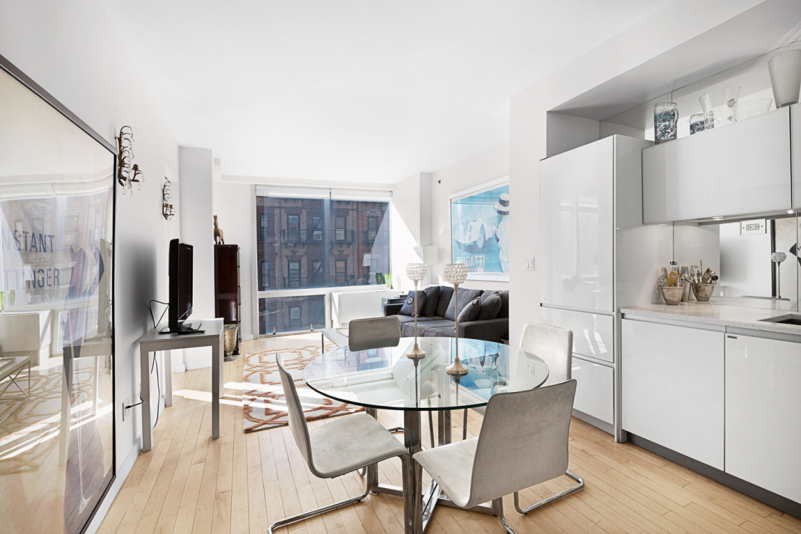 425 East 13th Street, Unit 5J Manhattan, NY 10009 - Photo 3 of 11