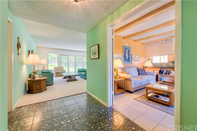 15500 Royal Ridge Road Sherman Oaks, CA 91403 - Photo 7 of 31