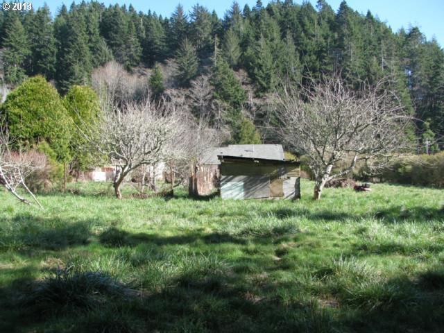28238 Mateer Road Gold Beach, OR 97444 - Photo 3 of 5
