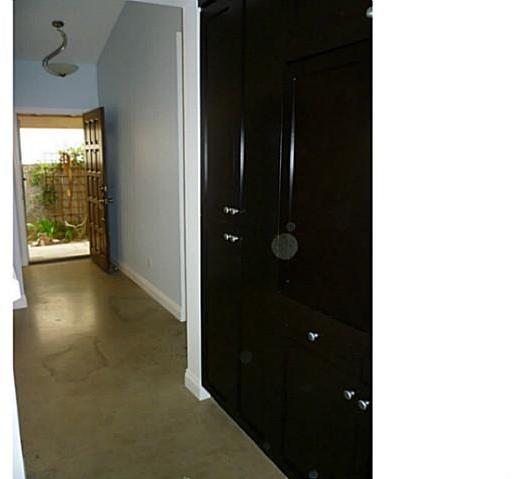 945 Alyssum Road Carlsbad, CA 92011 - Photo 4 of 13