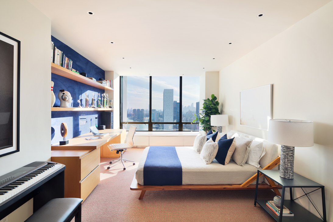 870 United Nations Plaza, Unit PH37E/38E Manhattan, NY 10017 - Photo 12 of 21