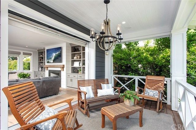 $2,575,000 | 291 Walnut Street, Costa Mesa, CA 92627