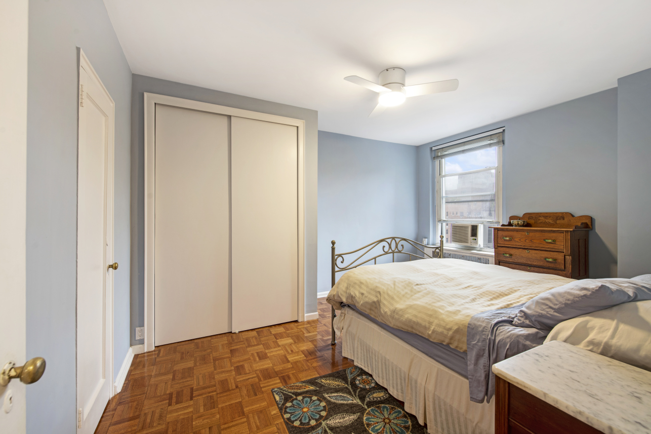 263 West End Avenue, Unit 15D Manhattan, NY 10023 - Photo 3 of 9