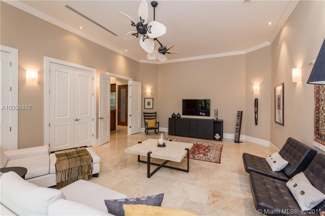 8519 Southwest 122nd Street Miami, FL 33156 - Photo 11 of 23
