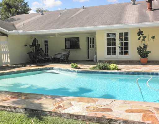 14135 Southwest 99th Court Miami, FL 33176 - Photo 9 of 9