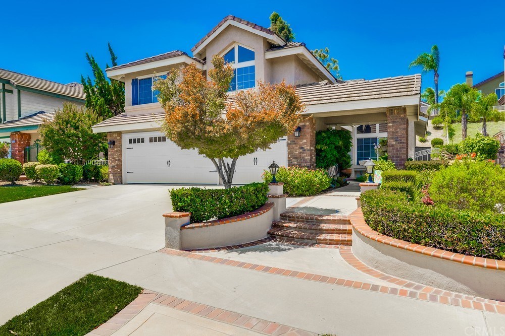 2310 Whiteoak Lane Corona, CA 92882 - Photo 2 of 46