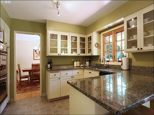 5331 Southwest Santa Monica Court Portland, OR 97221 - Photo 7 of 16