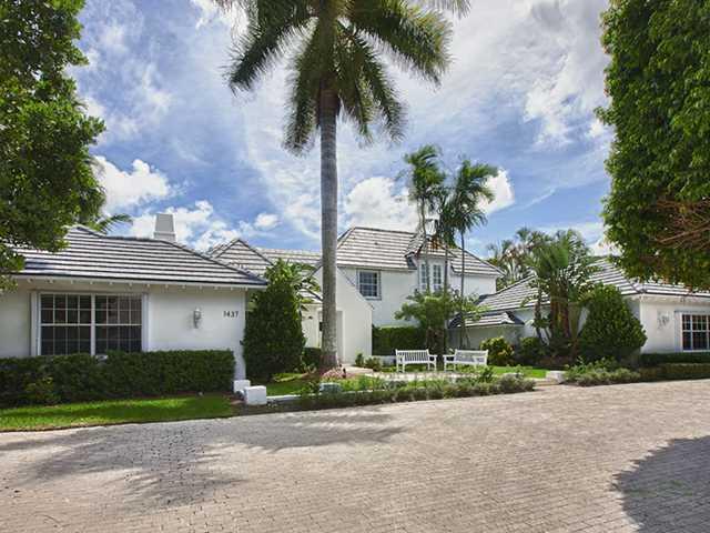 1437 Biscaya Drive Surfside, FL 33154 - Photo 2 of 12