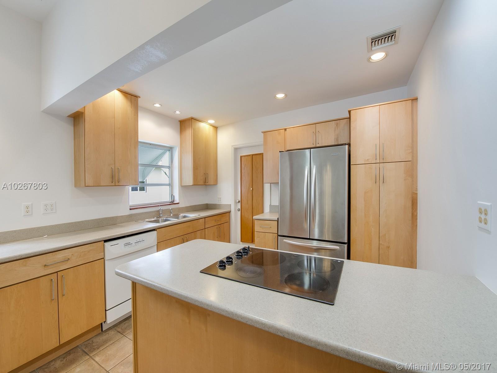 6090 Southwest 29th Street Miami, FL 33155 - Photo 3 of 14