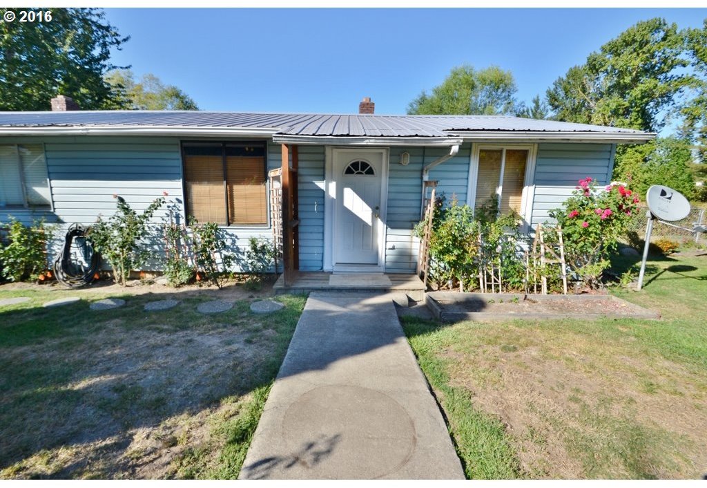 1313 Northeast Gertz Road Portland, OR 97211 - Photo 1 of 13 Gallery Image 1