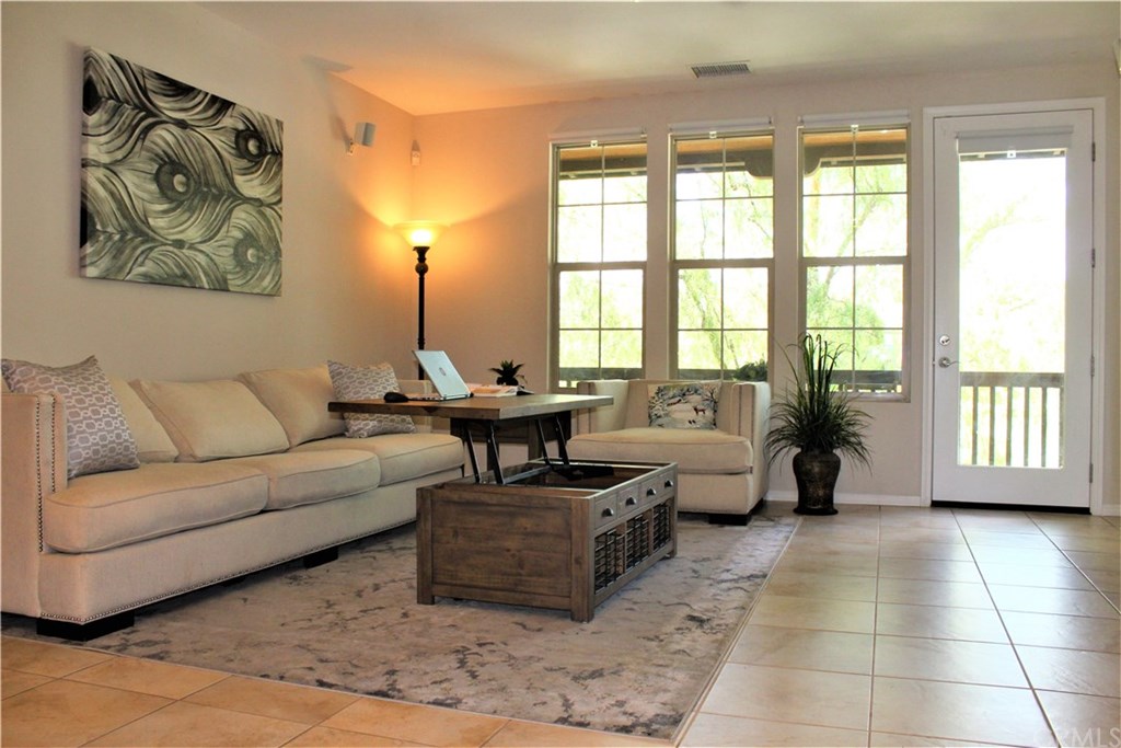 42 Pathway Irvine, CA 92618 - Photo 2 of 24