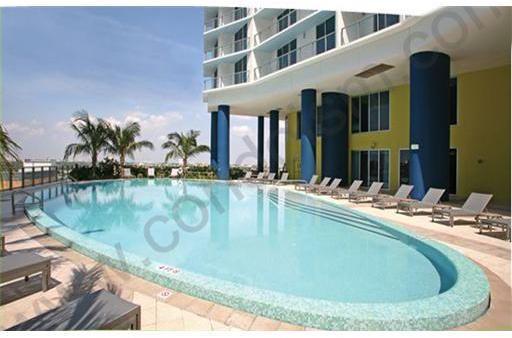 185 Southwest 7th Street, Unit 4101 Miami, FL 33130 - Photo 4 of 8
