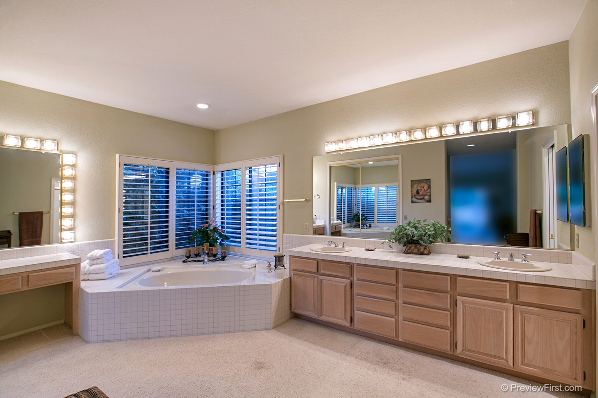 2282 Derrick Way Escondido, CA 92029 - Photo 17 of 25