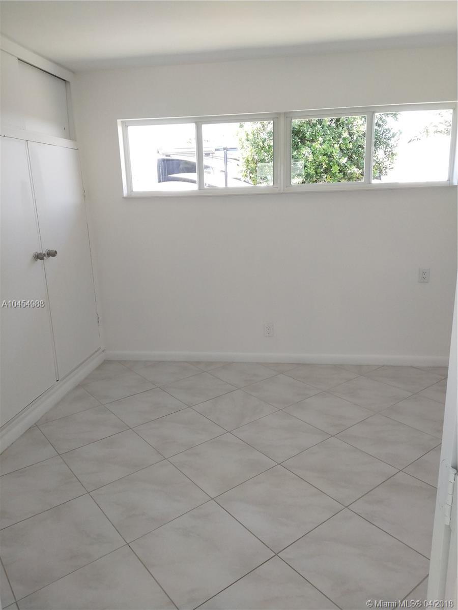 5370 Redwood Road Plantation, FL 33317 - Photo 26 of 45 Gallery Image 26