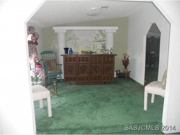 3101 Usina Road St. Augustine, FL 32084 - Photo 6 of 23 Living Room