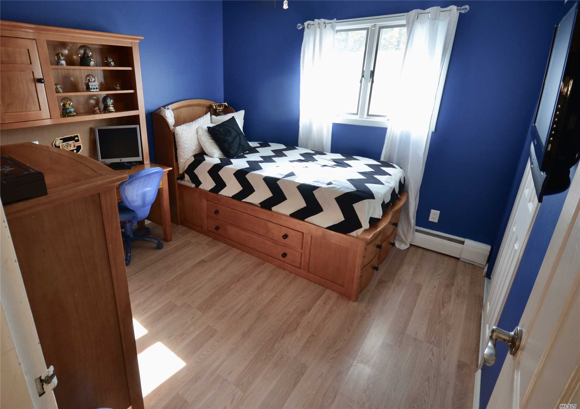 37 Sioux Drive Commack, NY 11725 - Photo 15 of 20